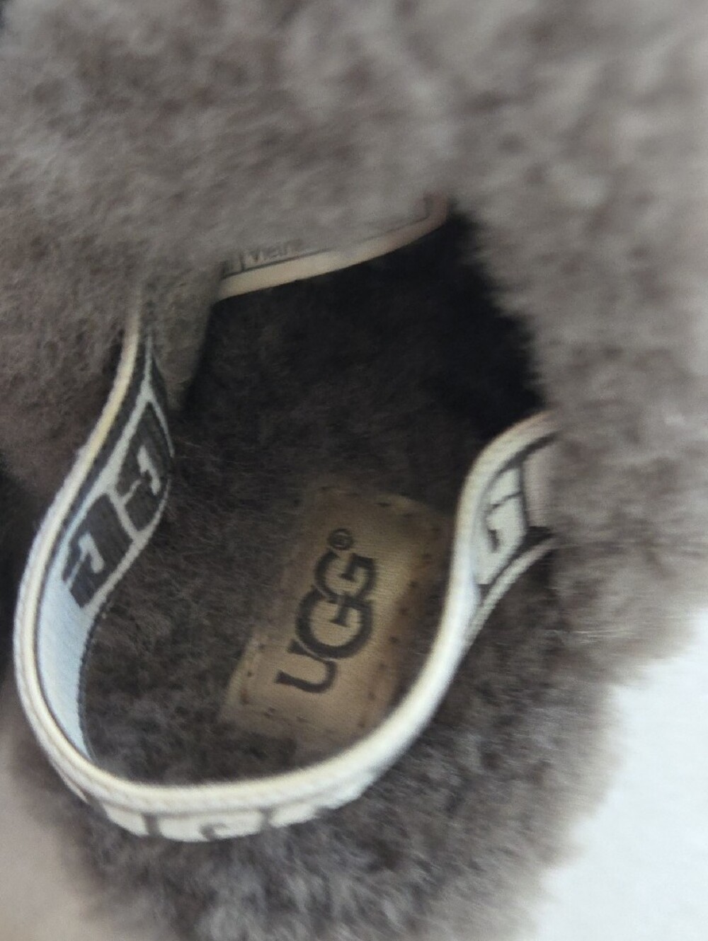 UGG Gray Shearling Slide Sandals Size 6 - Picture 5 of 8